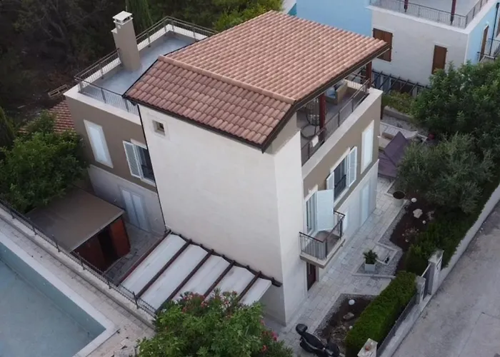 Igalo - Private Pool & Sea View